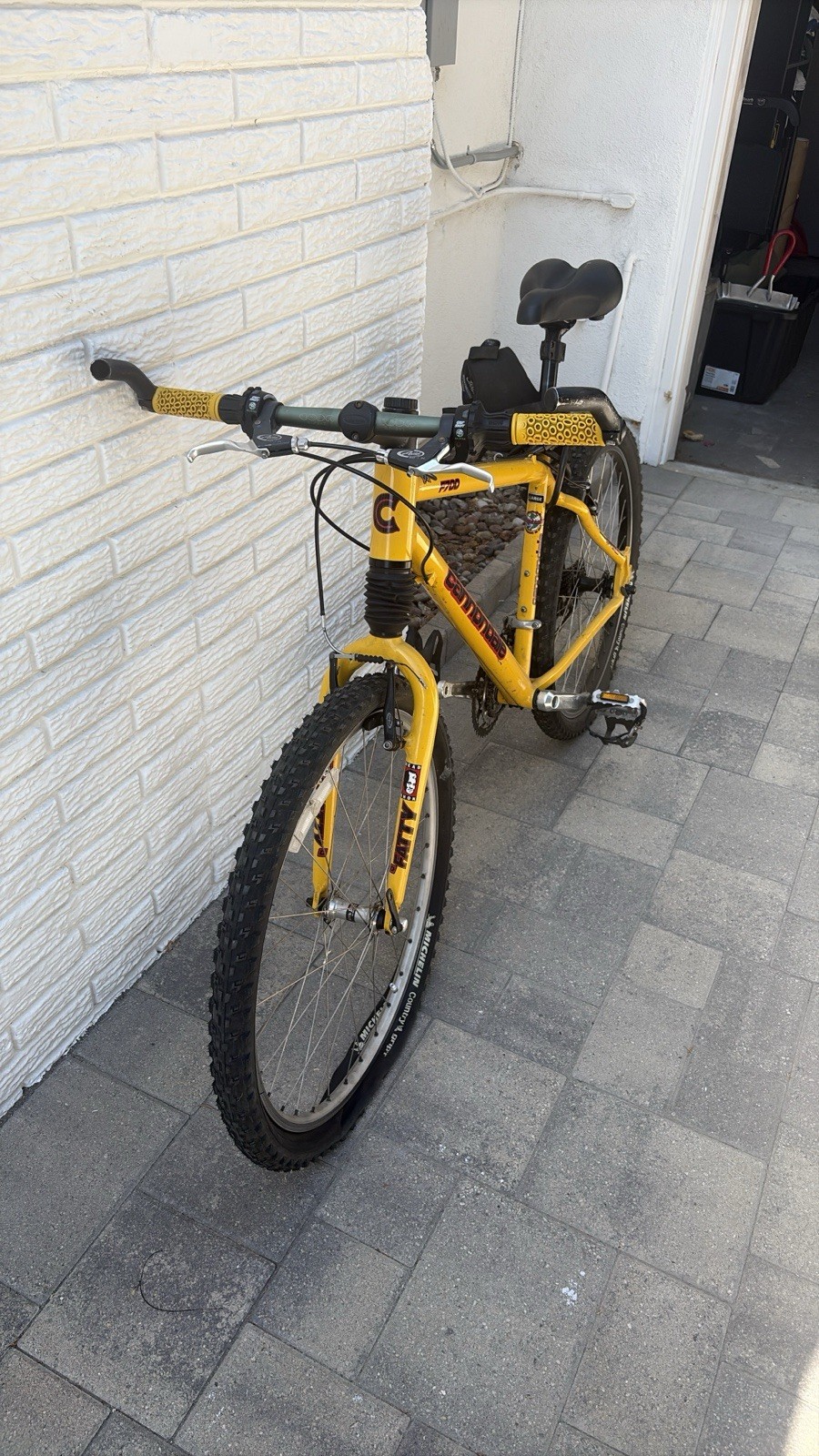Cannondale F700 Made In USA Racing Bicycle Yellow