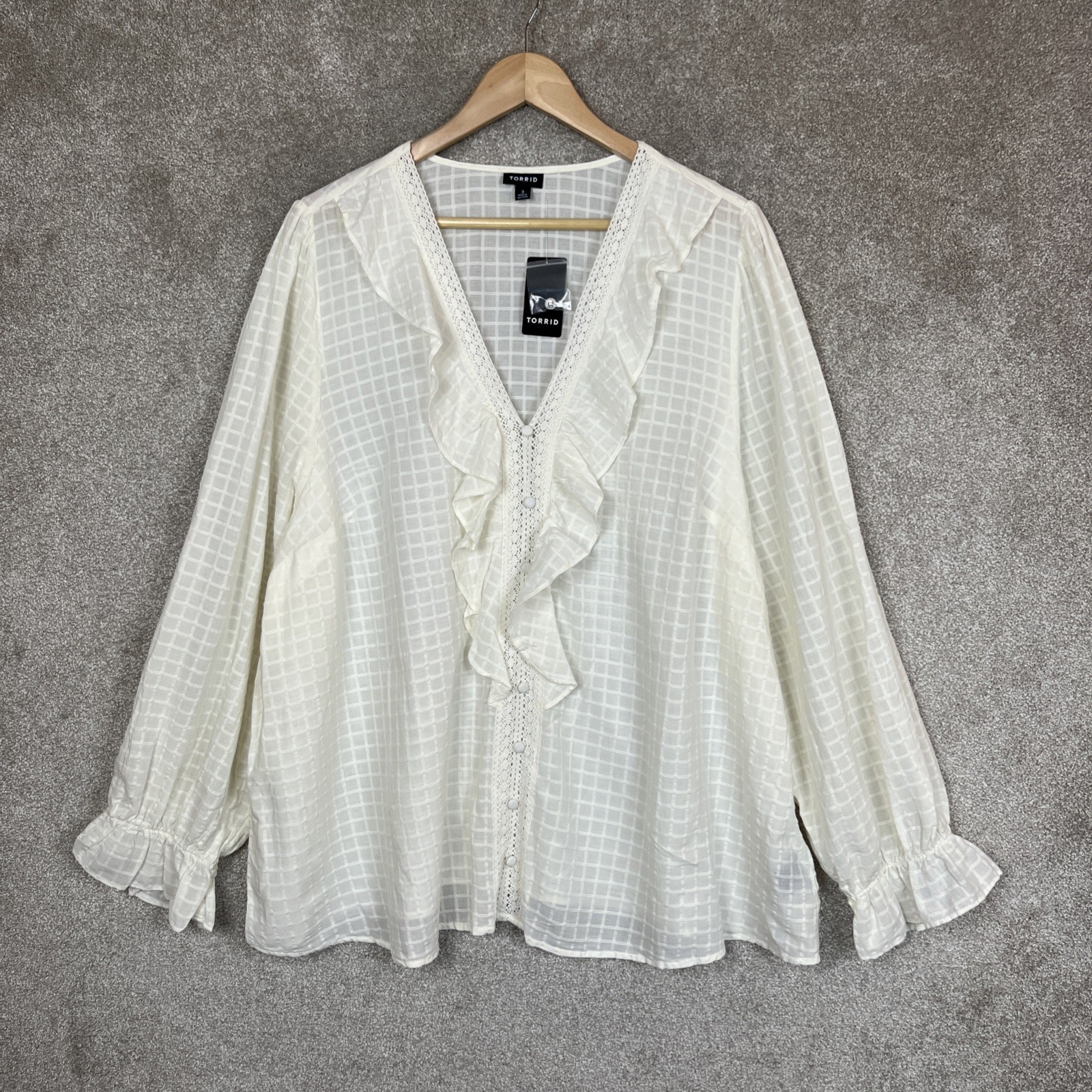 Torrid Blouse Womens 3 White Long Sleeve Button Front Ruffle Cotton Blend- 4975