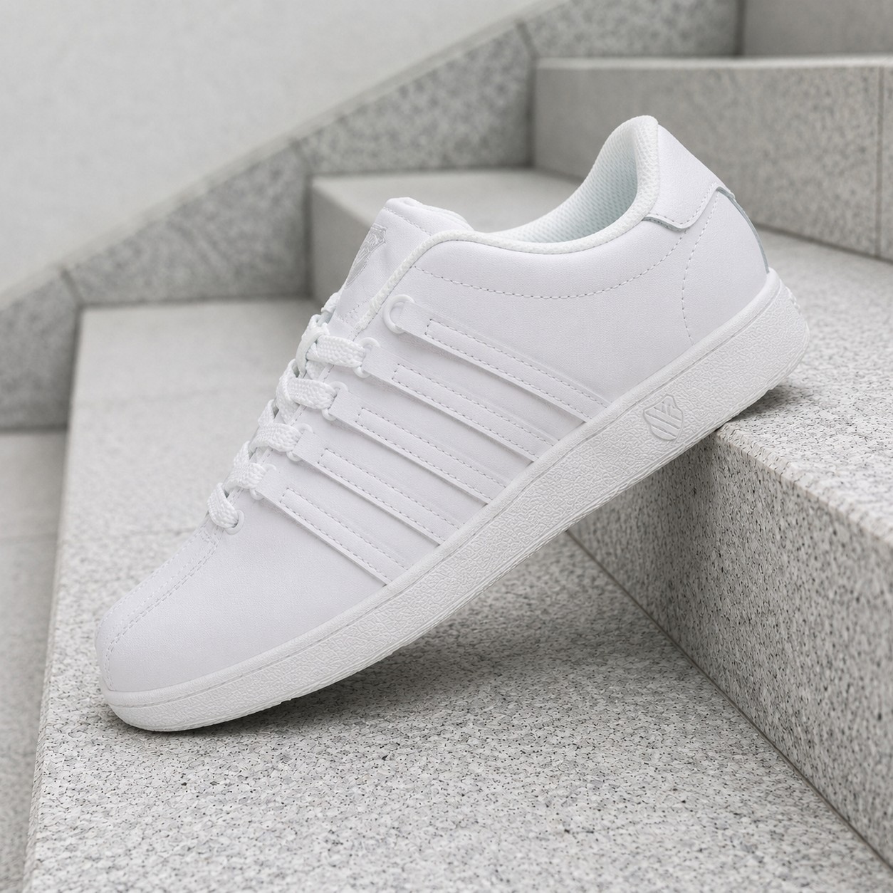 K-Swiss Classic VN Varsity Low White 83343-101 GS New K-Swiss Classic VN Varsity Low White 83343-101 GS New