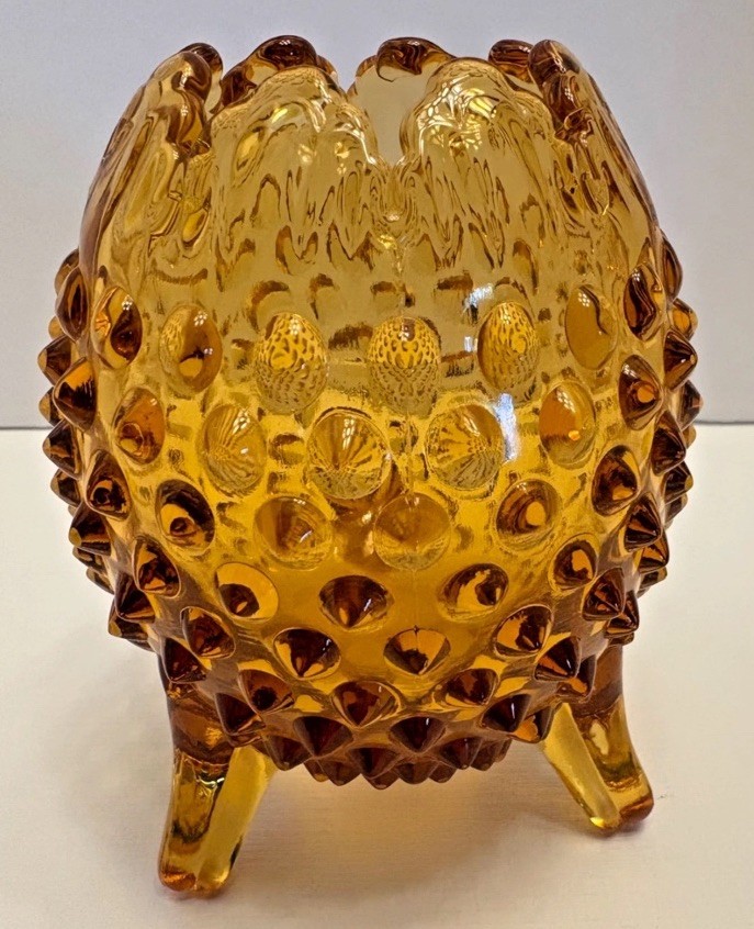 VINTAGE FENTON 3-TOE AMBER HOBNAIL EGG/ROSE VASE 1950-1960