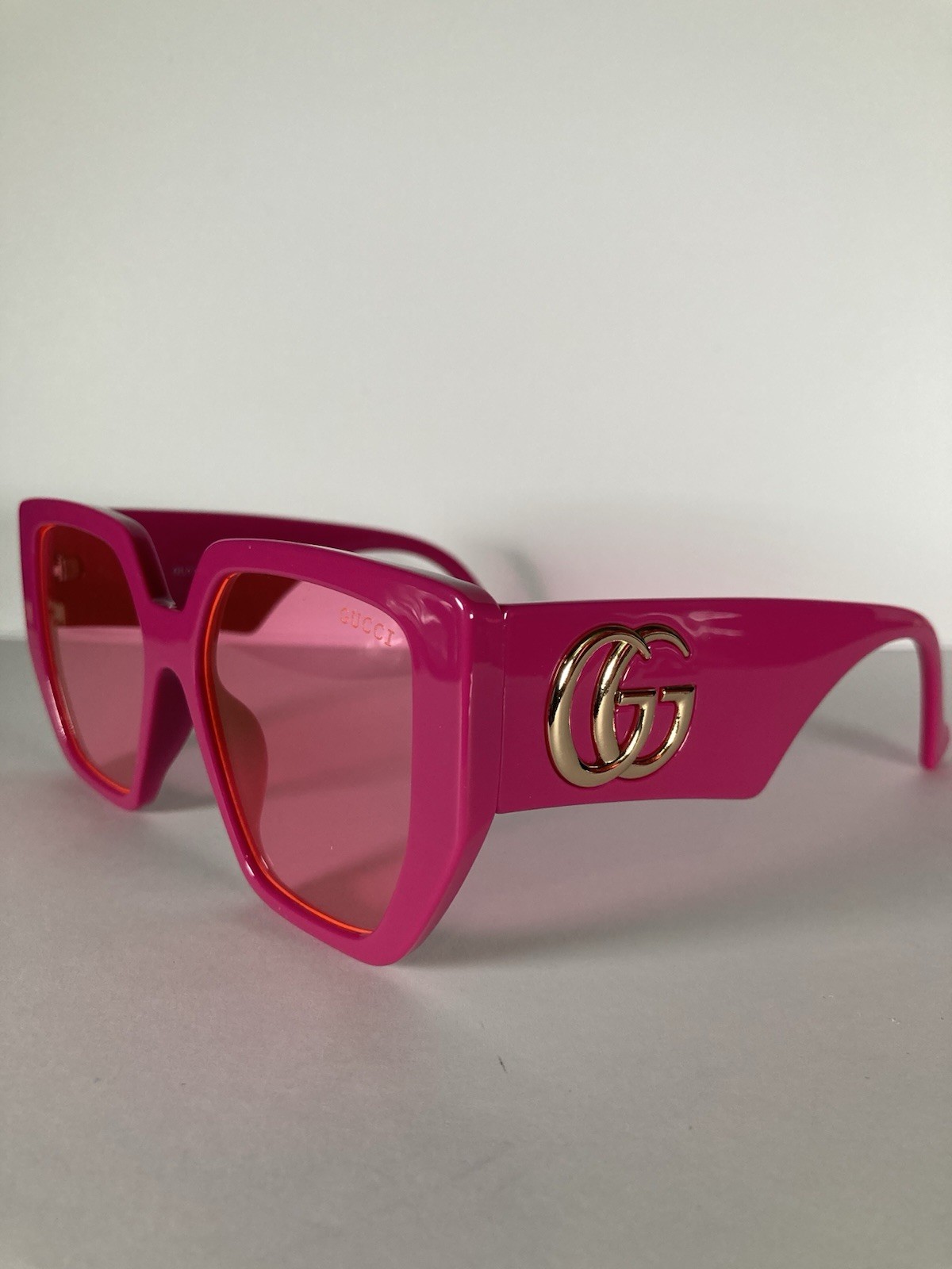 Gucci GG0956S Designer Oversized Square Sunglasses Pink Frame Pink Tinted UV400 Gucci GG0956S Designer Oversized Square Sunglasses Pink Frame Pink Tinted UV400