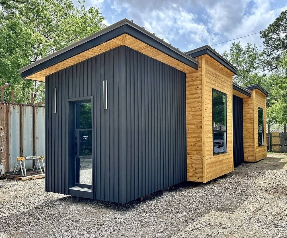 Modern Contemporary Tiny House Prefab 40x8ft 320sqft 1 Bed 1 Bath Wood Metal