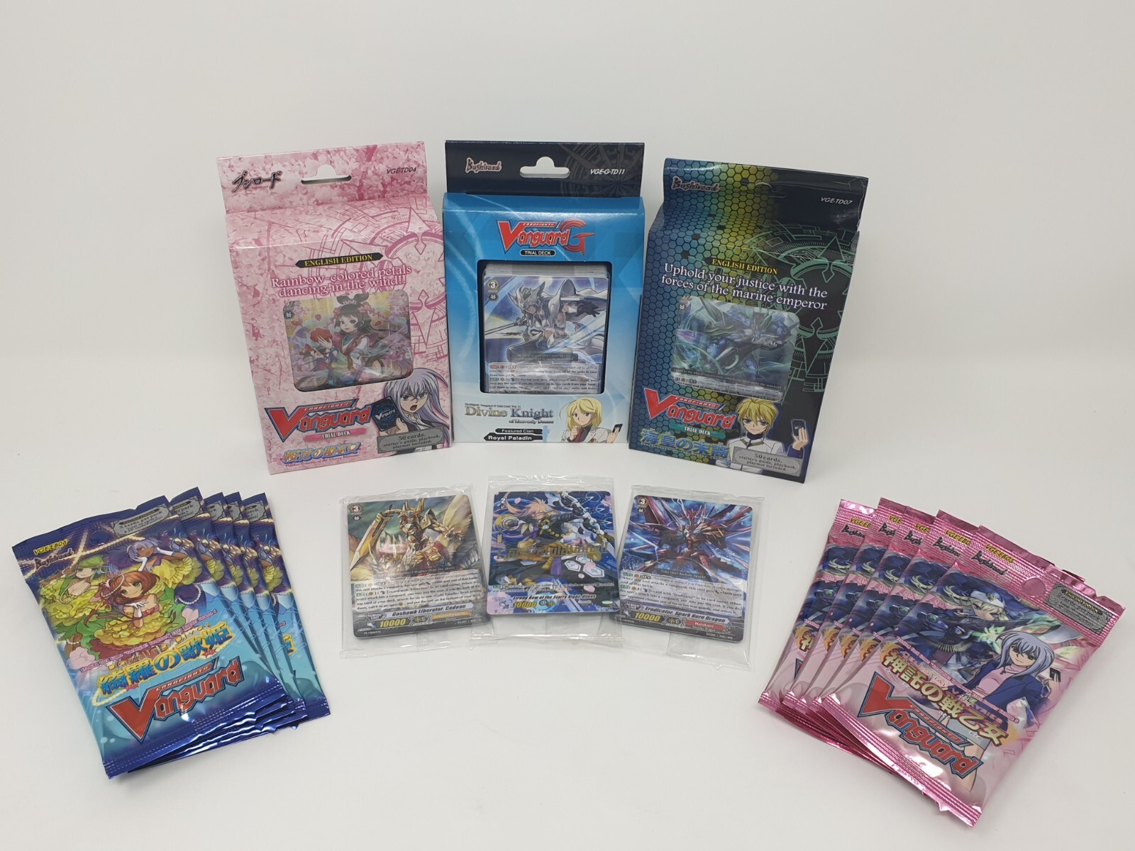 Cardfight Vanguard Gift Set Includes 1 Trial Deck 10 Booster Packs & 1 Promo