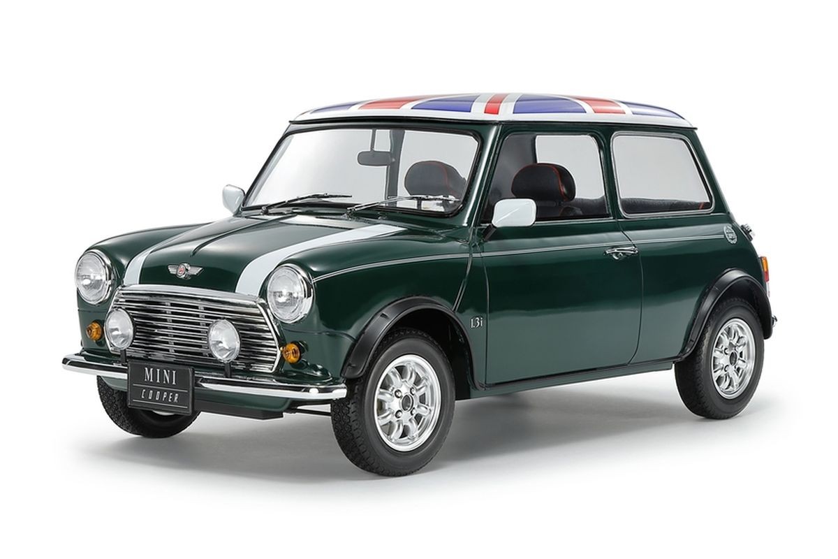 Tamiya 1/12 Scale Mini Cooper 1.3i Plastic Model Kit 12031