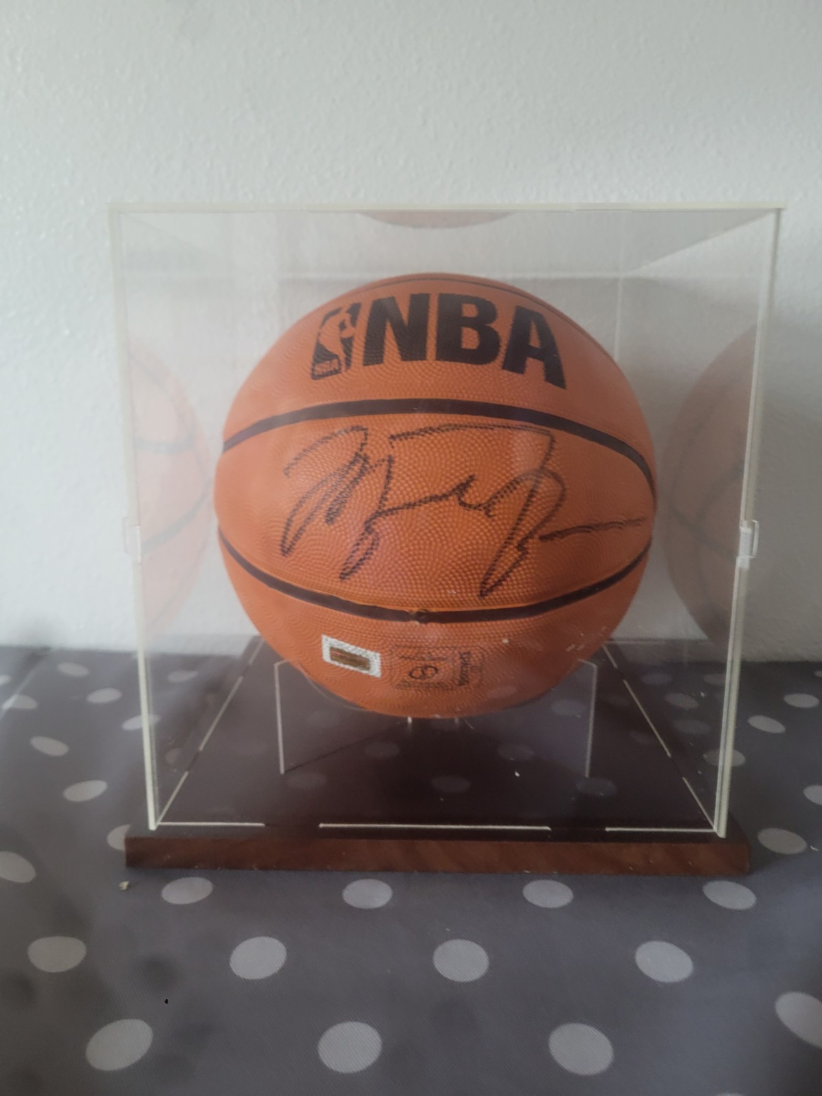 MICHAEL JORDAN Signed Basketball Ready 2 Display in Case & With COA Autographed 