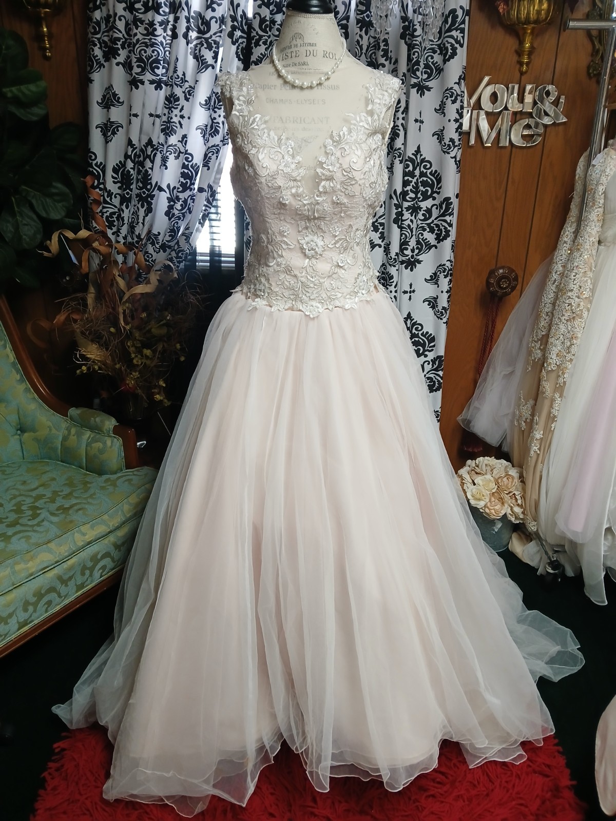 David Tutera Blush Lace Drop Waist Sweetheart Neckline Tulle Wedding Dress David Tutera Blush Lace Drop Waist Sweetheart Neckline Tulle Wedding Dress