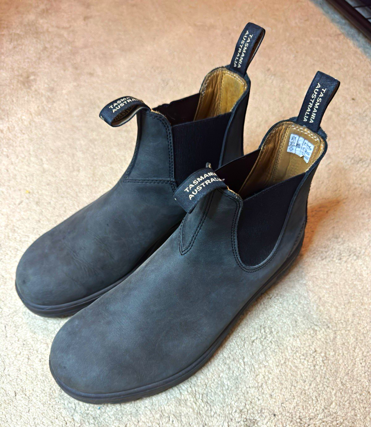 Blundstone Classic Chelsea Boots – Rustic Black Nubuck Leather – US Men\'s 12