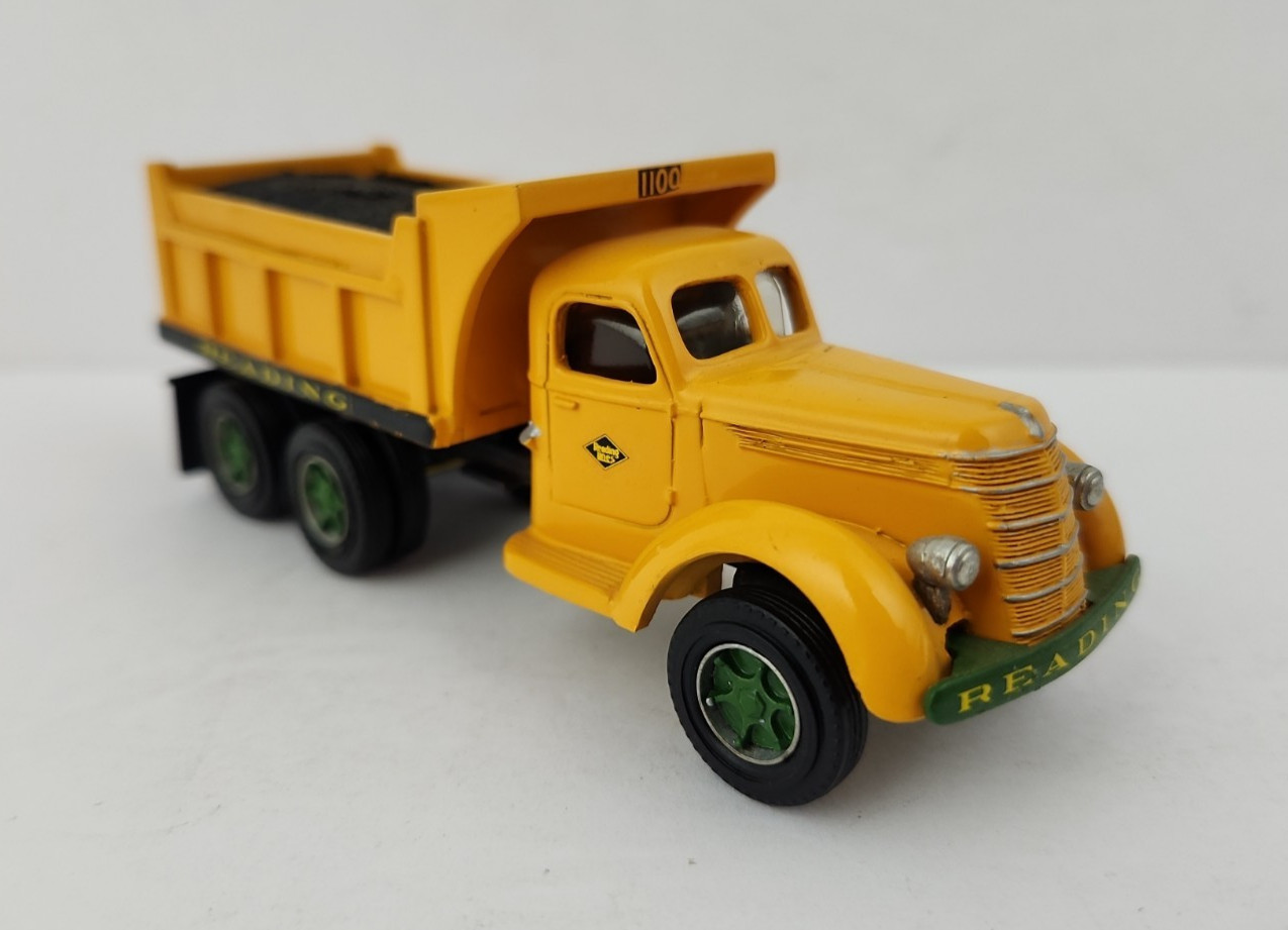 DeHanes Models International Harvester Dump Truck Reading Lines RR Reading 100