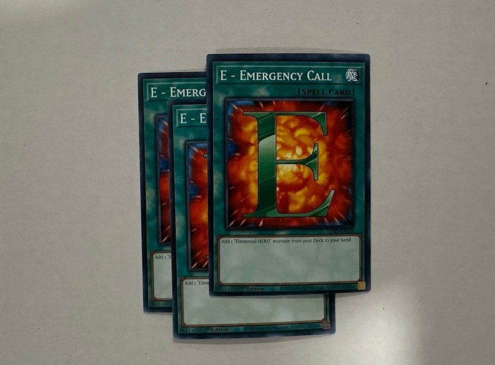 YUGIOH: 3x E - Emergency Call LDS3-EN108 Common NM YUGIOH: 3x E - Emergency Call LDS3-EN108 Common NM