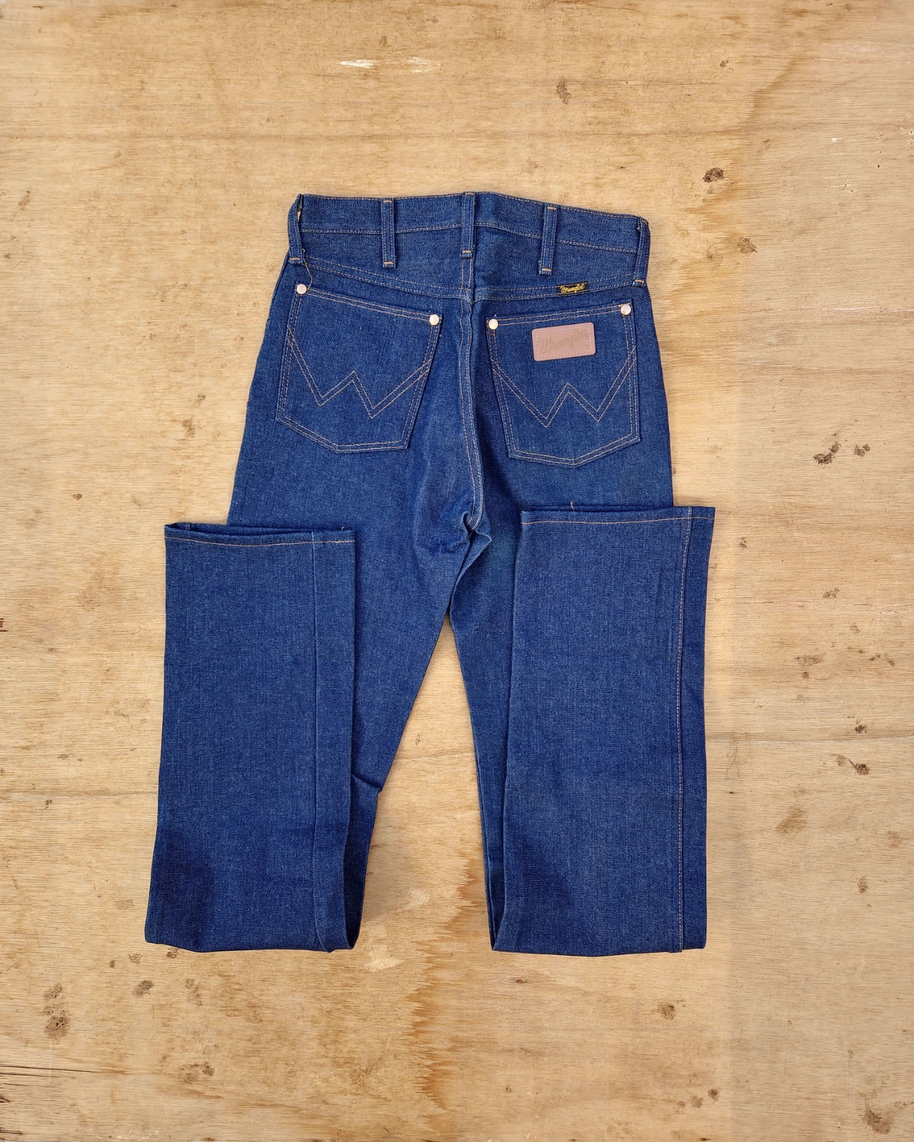 Vintage 90s Wrangler USA 13mwz NWOT Deadstock Raw Denim Western Jeans W28 L38 Vintage 90s Wrangler USA 13mwz NWOT Deadstock Raw Denim Western Jeans W28 L38