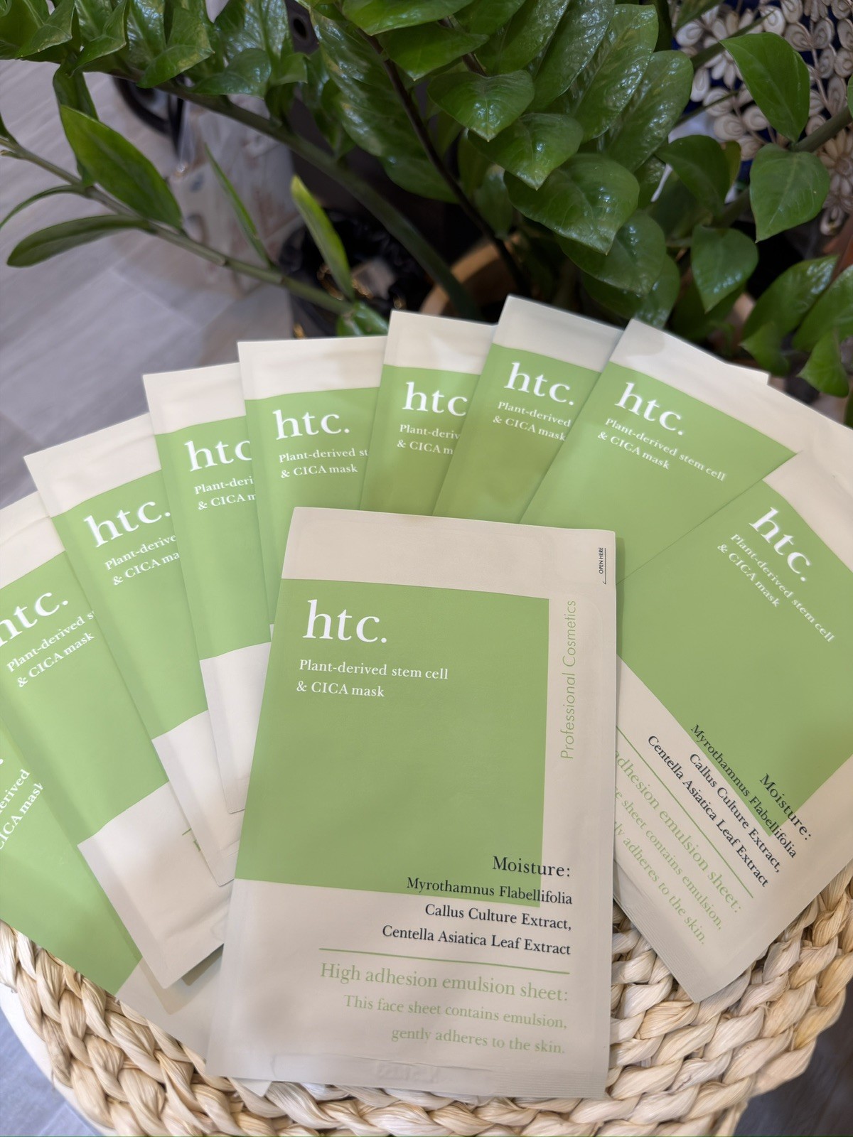 htc CICA Face Mask Hydrating Plant Stem Cell Sheet Mask – 10 Pack