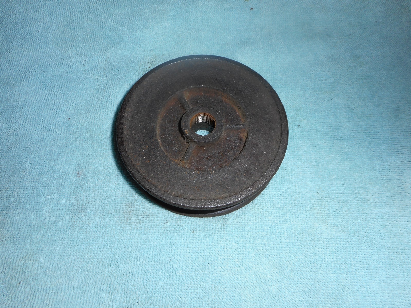 1939-1940-1941-1942-1946-47- 2N-9N FORD TRACTOR GENERATOR PULLEY 1939-1940-1941-1942-1946-47- 2N-9N FORD TRACTOR GENERATOR PULLEY