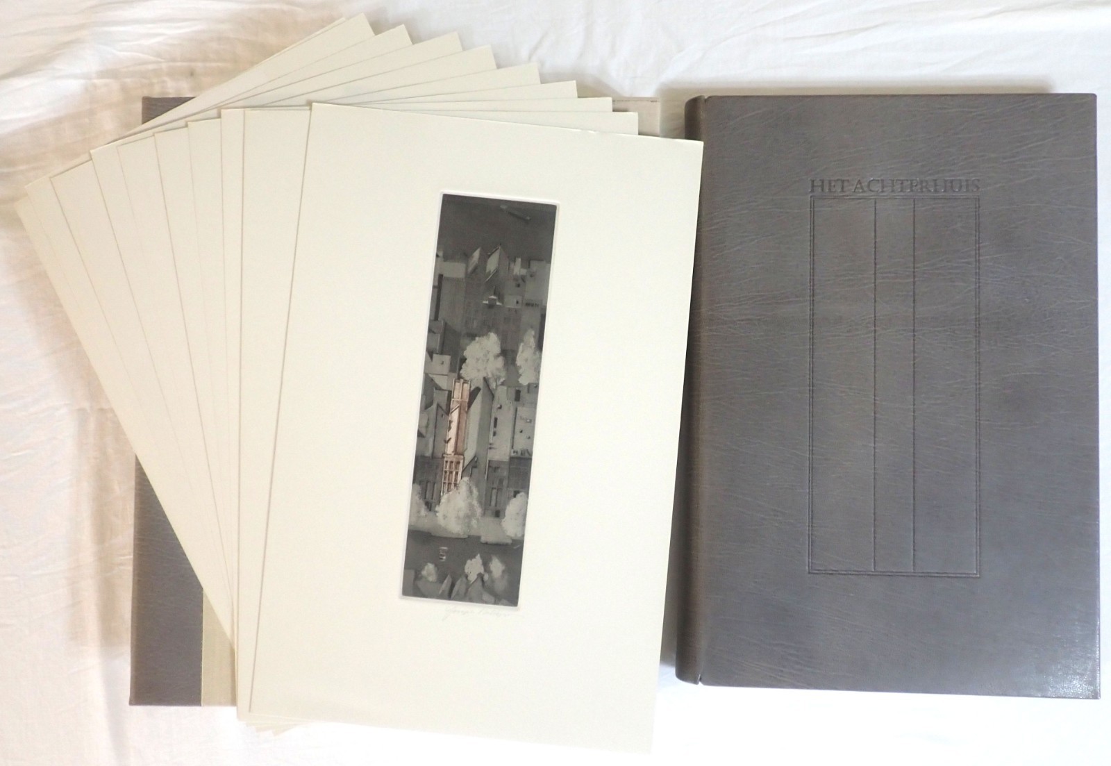DIARY OF ANNE FRANK HET ACHTERHUIS PENNYROYAL w/ 10 SIGNED JOSEPH GOLDYNE PRINTS