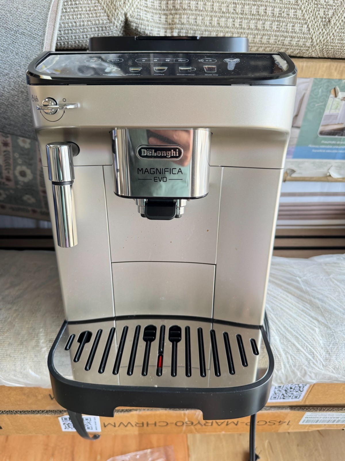 DeLonghi Magnifica Evo Automatic Espresso Machine ECAM29034SB DeLonghi Magnifica Evo Automatic Espresso Machine ECAM29034SB