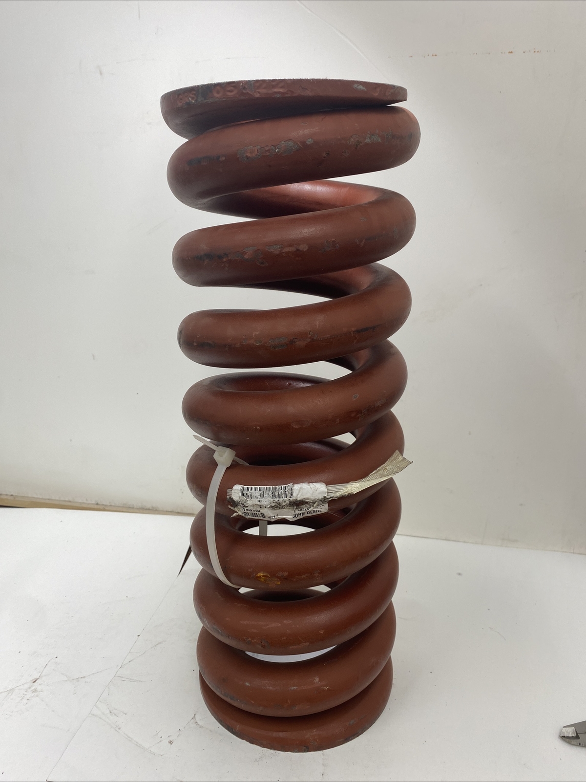 T10…recoil spring Fits John Deer.. don’t have the full part number. ￼￼￼photos￼