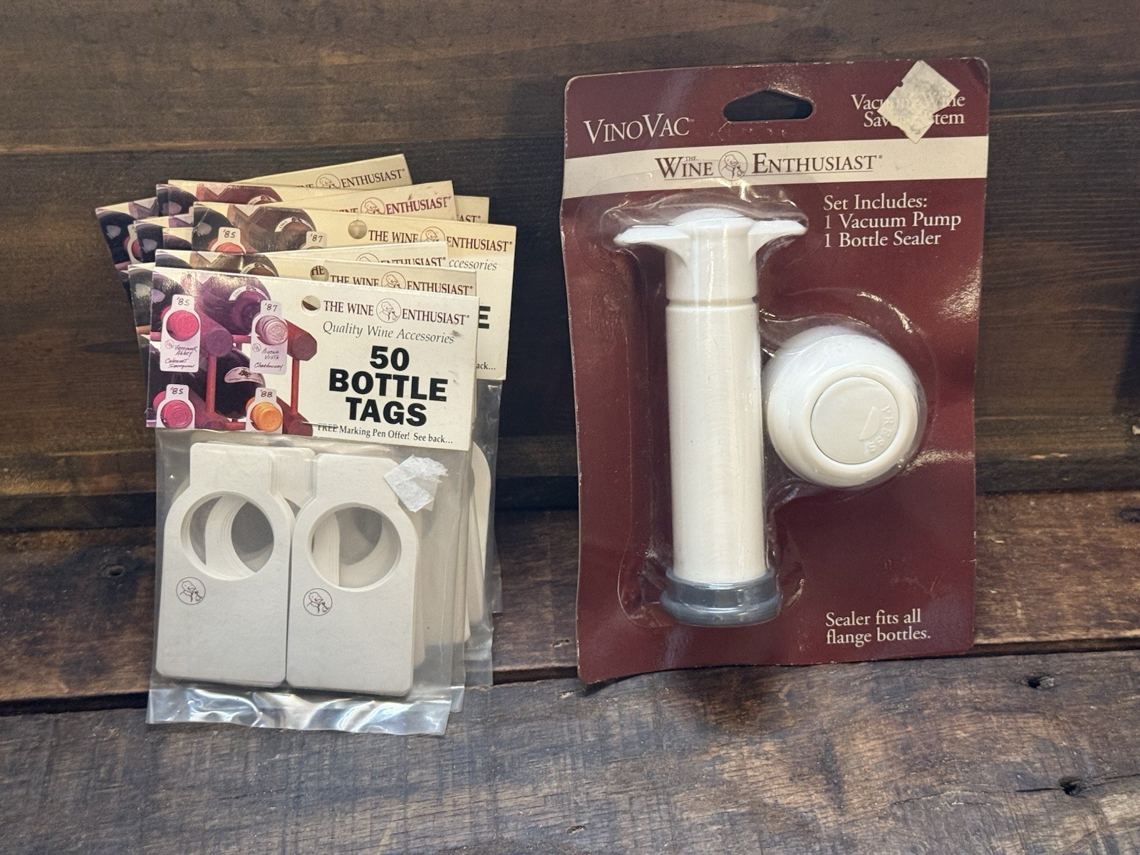 Wine Enthusiast VinoVac Pump + 10 Packs Bottle Neck Tags Wine Storage Lot