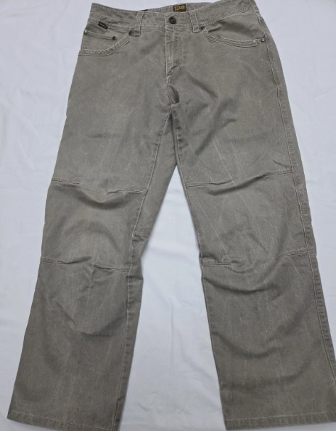 Men\'s KUHL Born In The Mountains Grey Outdoor Pants Hiking 32 X 30 Great Shape