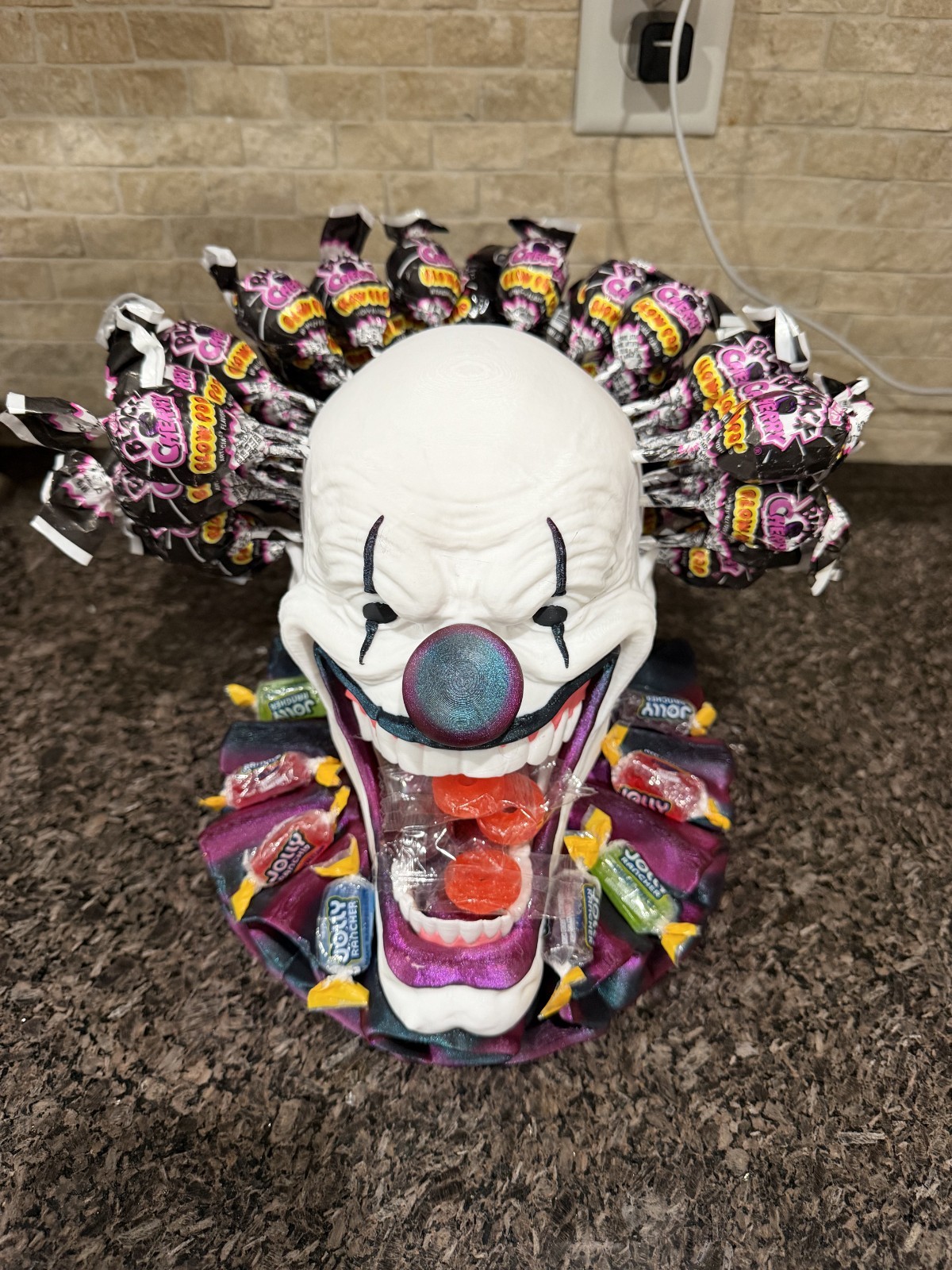 Creepy Clown Candy Holder – Scary Clown Bowl | Black Jack  Horror Party Table