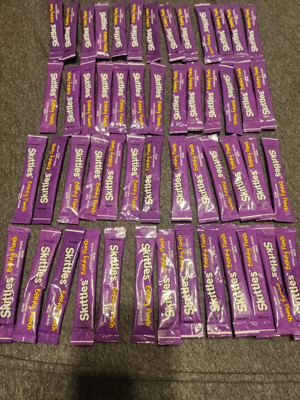 50 - Skittles Drink Mix To Go BERRY PUNCH Singles Sachets WILDBERRY Flavor Set 50 - Skittles Drink Mix To Go BERRY PUNCH Singles Sachets WILDBERRY Flavor Set