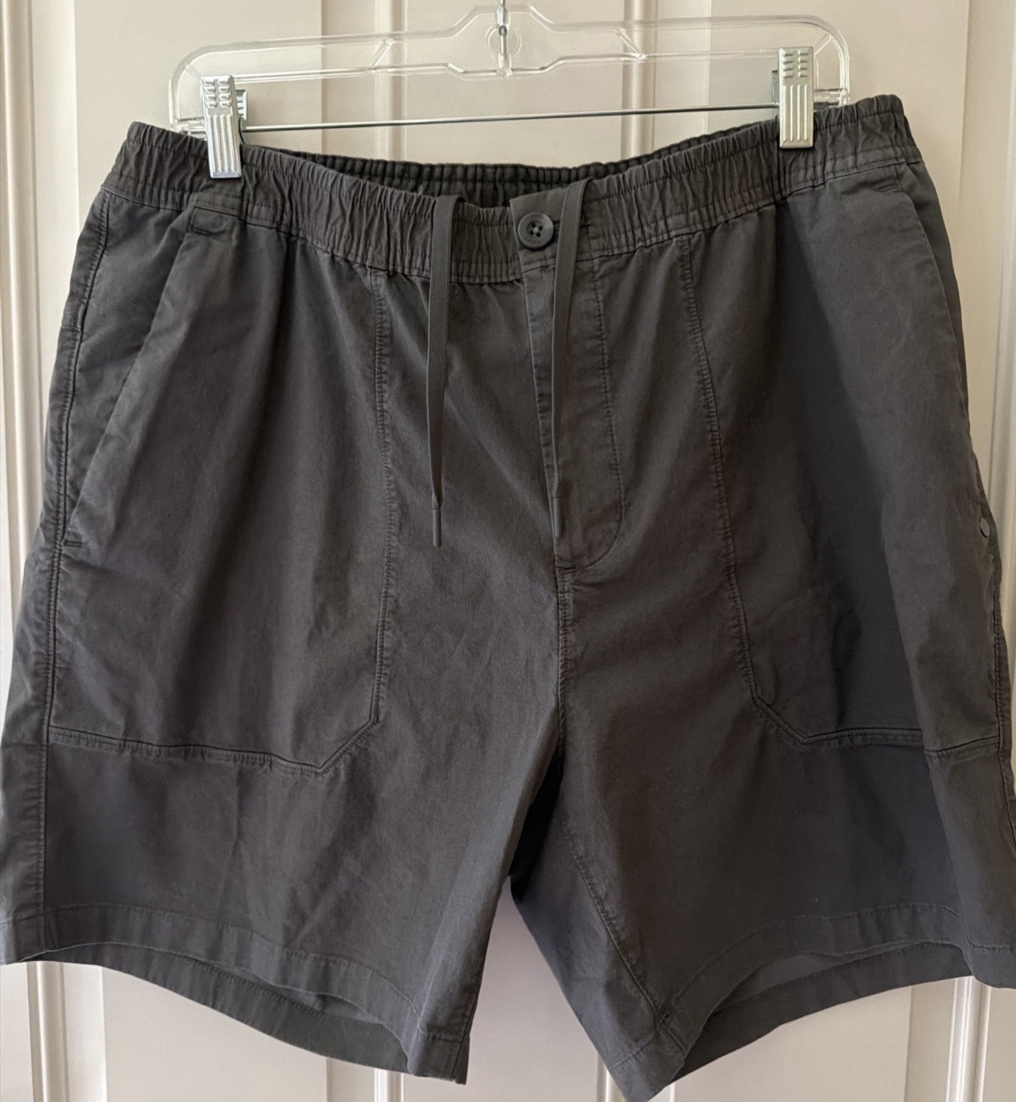 NWT Vuori Coast Short 7” Performance Shorts Men\'s L MSRP $78.00 NWT Vuori Coast Short 7” Performance Shorts Men\'s L MSRP $78.00
