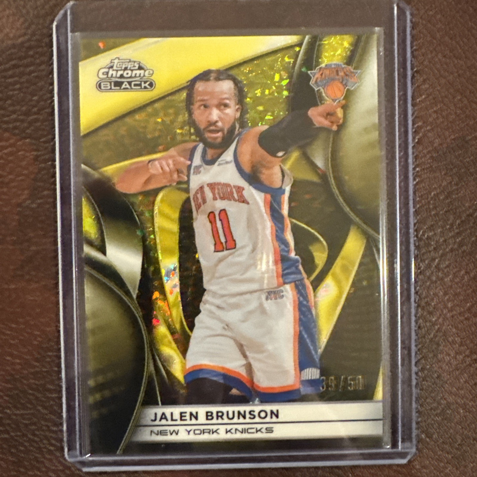 2025-2026 Topps Chrome Black Jalen Brunson Gold Mini Diamond /50 2025-2026 Topps Chrome Black Jalen Brunson Gold Mini Diamond /50