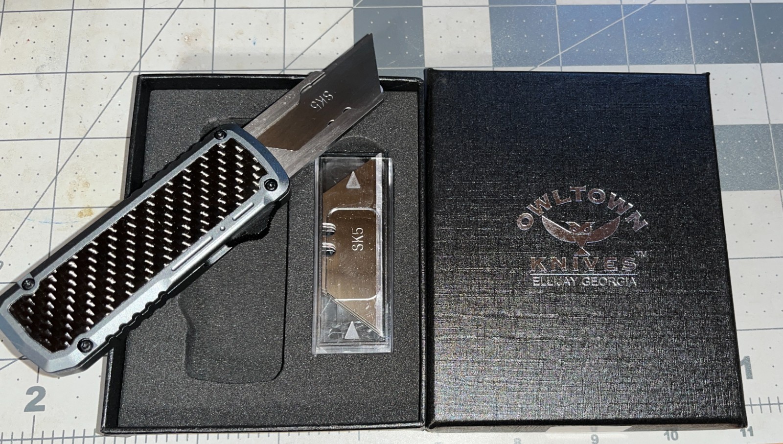 NEW SLIM AUTO-MODEL fast Retractable Utility Knife Spring Design, 