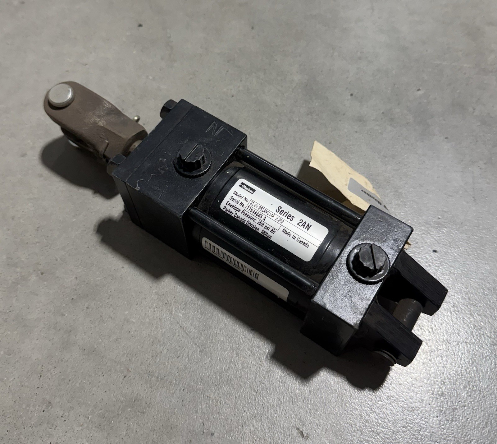 Parker 0.200 BB2ANU14A 2.000 2AN Series Cylinder 2\