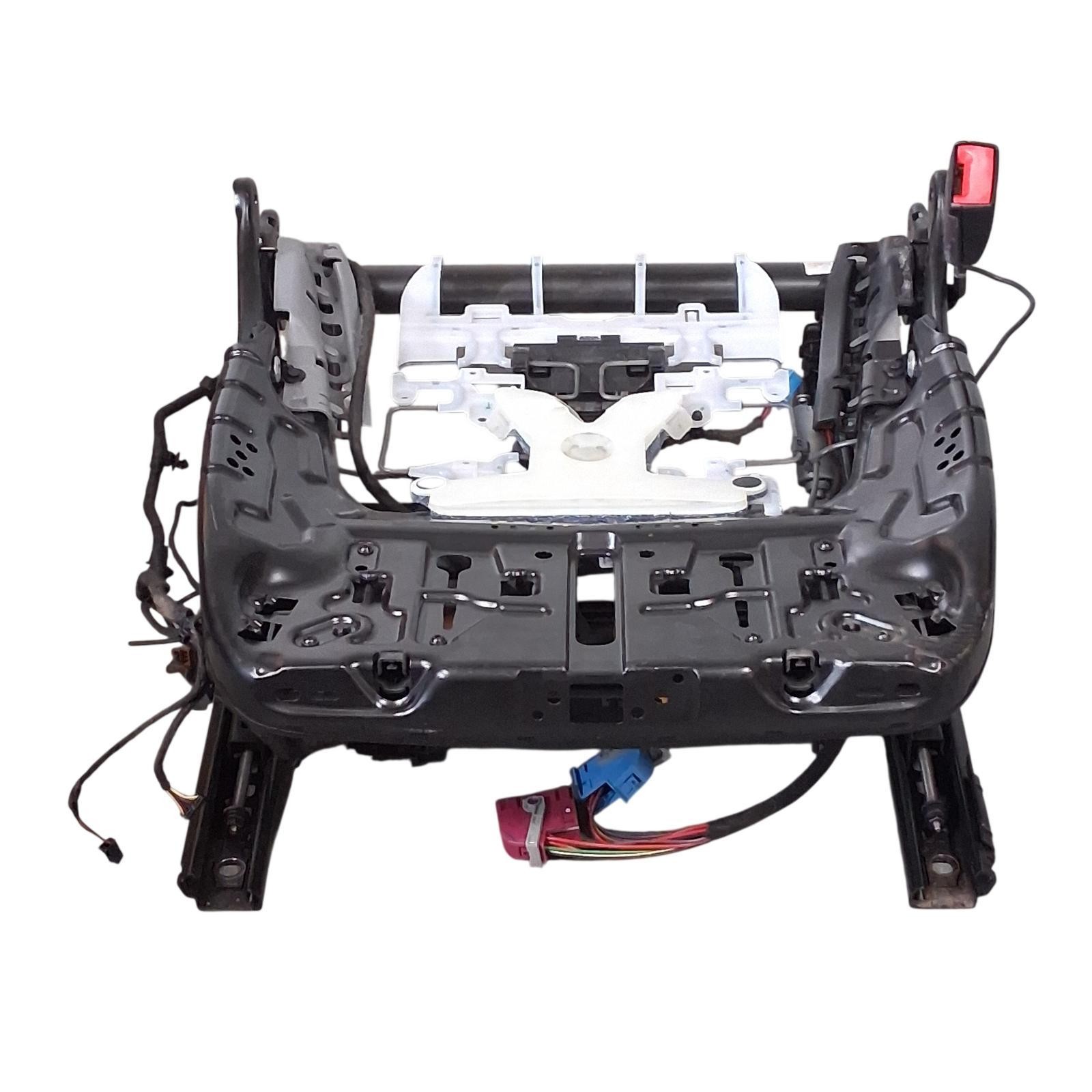 2018-2021 Mercedes C300 W205 Right Seat Track Electric 10-Way Memory A0009106303