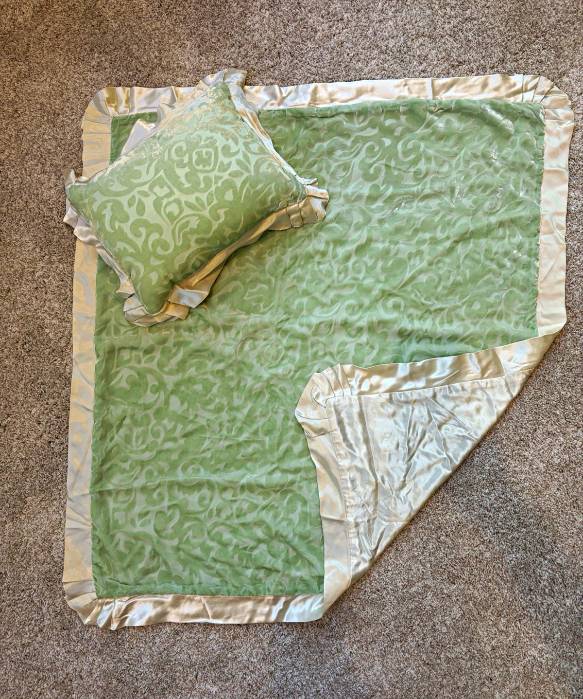 RARE Vintage 2005 Little Giraffe Sage Green Velvet Damask Baby Blanket + Pillow RARE Vintage 2005 Little Giraffe Sage Green Velvet Damask Baby Blanket + Pillow