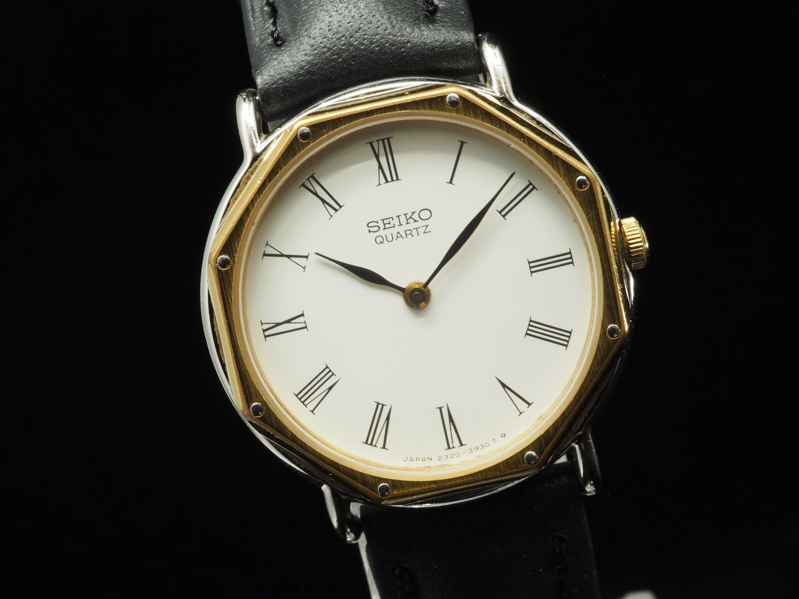 Vintage 1982 Seiko Socie 2320-0400 Gold Roman Quartz 25mm Womens Watch JAPAN