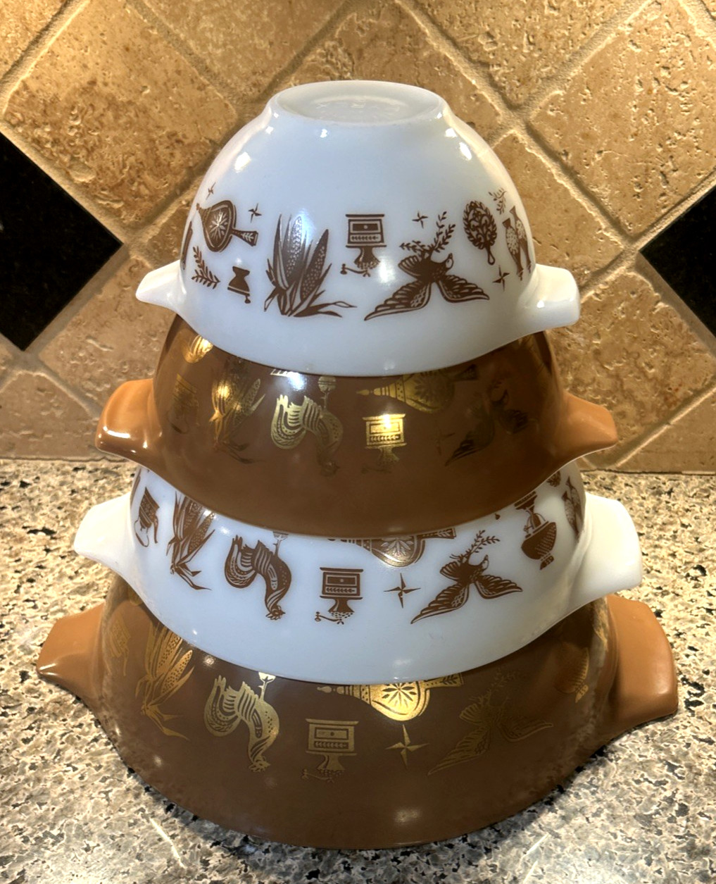 Pyrex Nesting Early American Cinderella Mixing Bowls Set of 4 Brown Gold