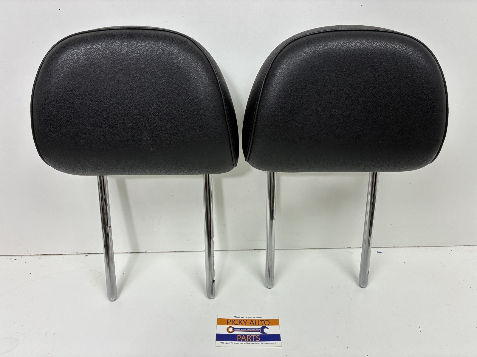 12-19 VOLKSWAGEN BEETLE REAR LEFT and RIGHT SEAT HEADREST SET OEM Black Leather 12-19 VOLKSWAGEN BEETLE REAR LEFT and RIGHT SEAT HEADREST SET OEM Black Leather