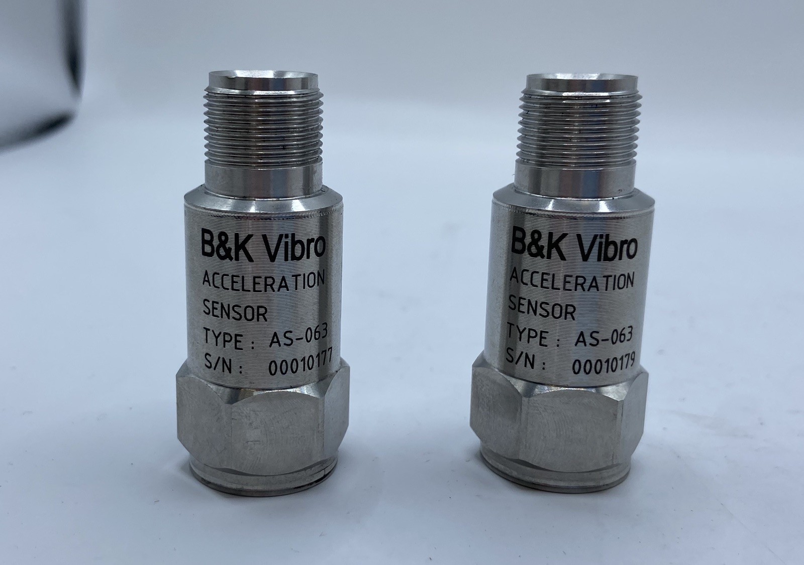 1PCS B&K Vibro ASA-063 Vibration acceleration sensor, new, open box 1PCS B&K Vibro ASA-063 Vibration acceleration sensor, new, open box