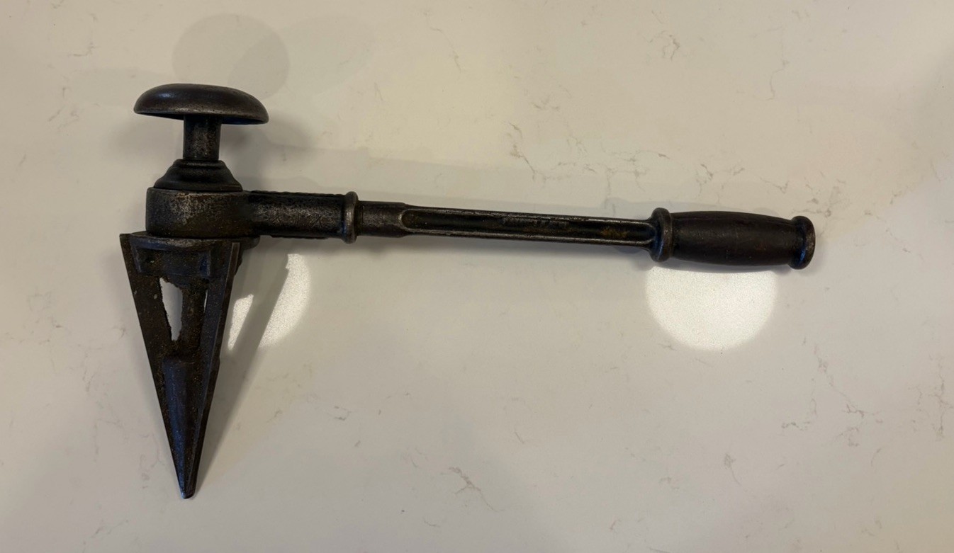 Antique Mueller Hand Held 16