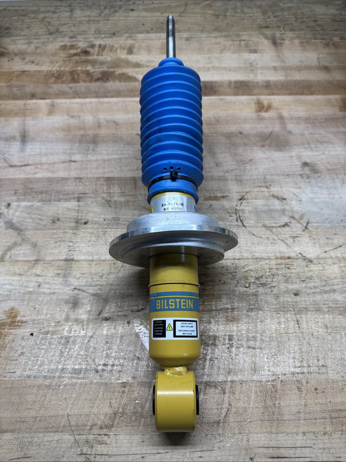 Bilstein 4600 Series 46mm Monotube Front Shock Absorber 24-197656 NEW OPEN BOX Bilstein 4600 Series 46mm Monotube Front Shock Absorber 24-197656 NEW OPEN BOX