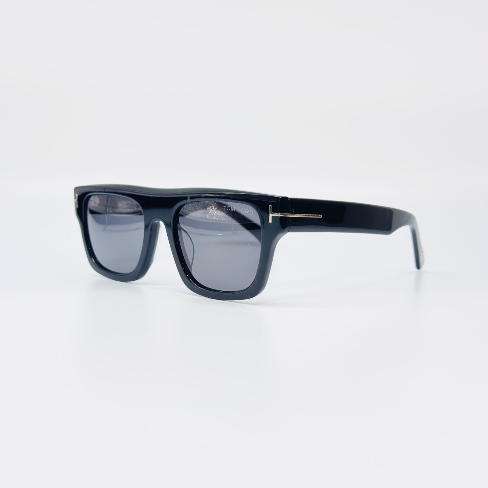 Tom Ford FT1337 Cyrus Sunglasses Black Frame Gray Lens New w/ Box Tom Ford FT1337 Cyrus Sunglasses Black Frame Gray Lens New w/ Box