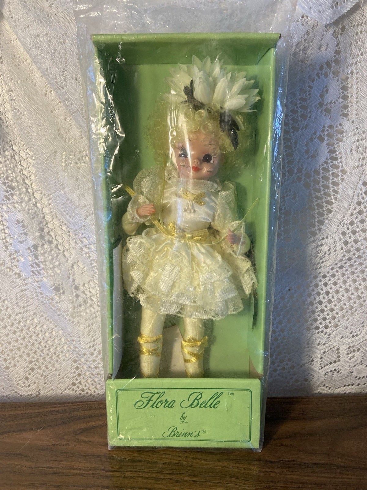 VTG 1987 Brinn’s Flora Belle Doll November Miss Chrysanthemum 14” Porcelain NRFB VTG 1987 Brinn’s Flora Belle Doll November Miss Chrysanthemum 14” Porcelain NRFB