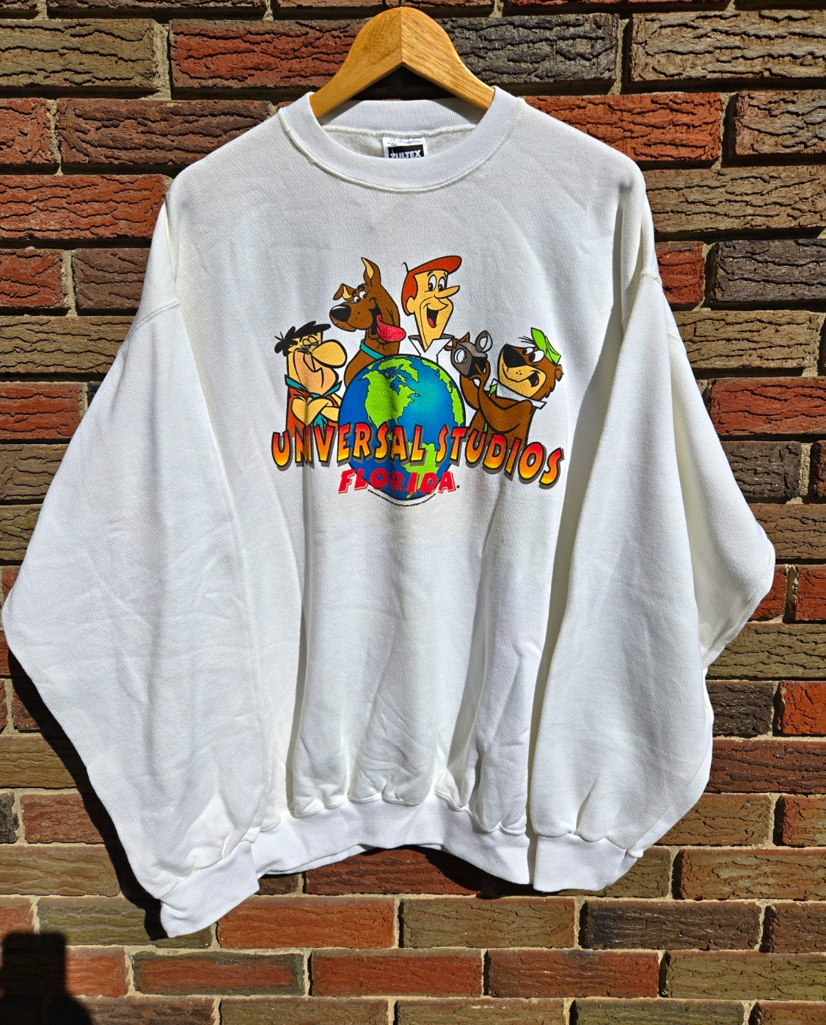 Vintage 1995 Universal Studios Florida Cartoon Crewneck Sweatshirt XL Vintage 1995 Universal Studios Florida Cartoon Crewneck Sweatshirt XL