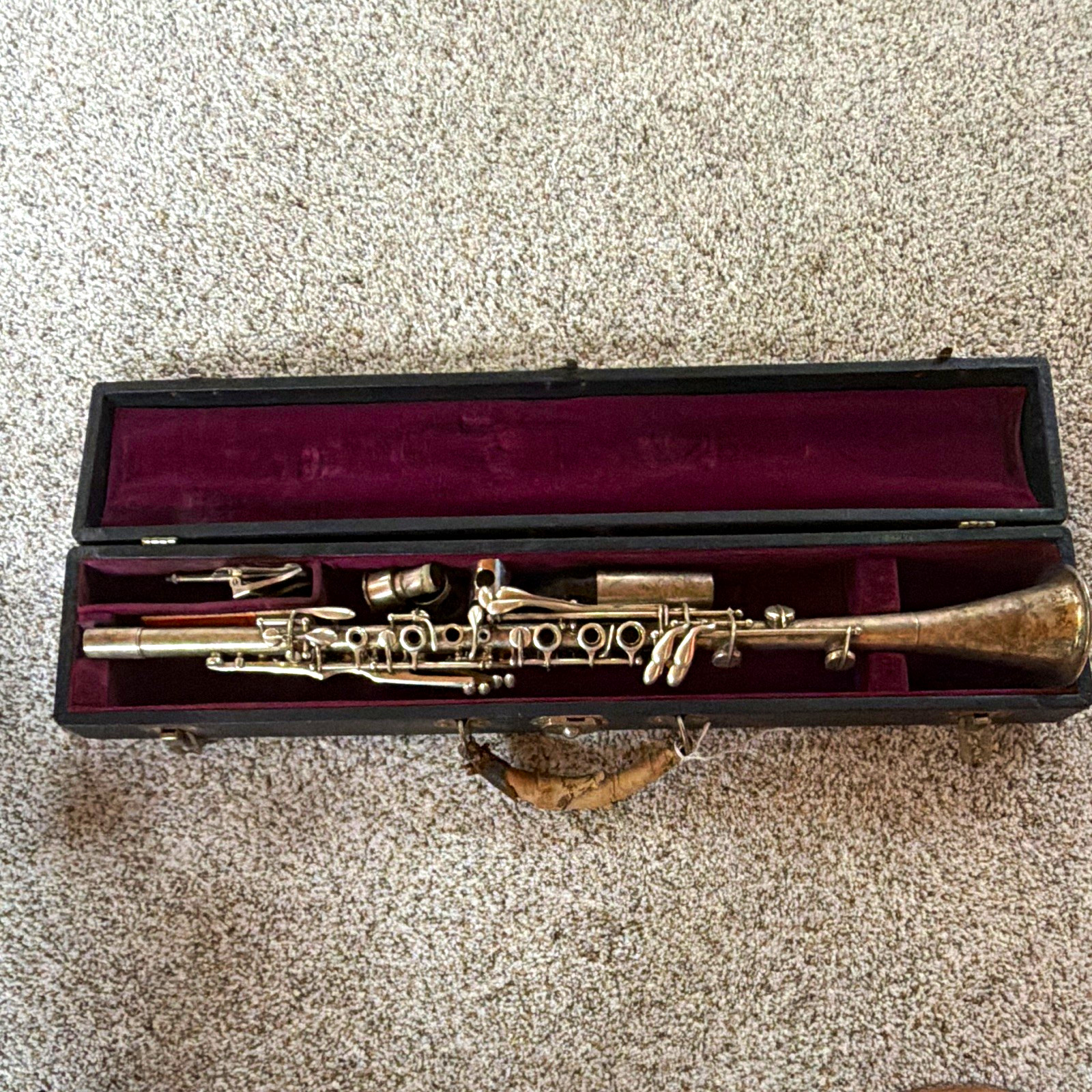 Vintage Cavalier Clarinet  w/ Hard Case