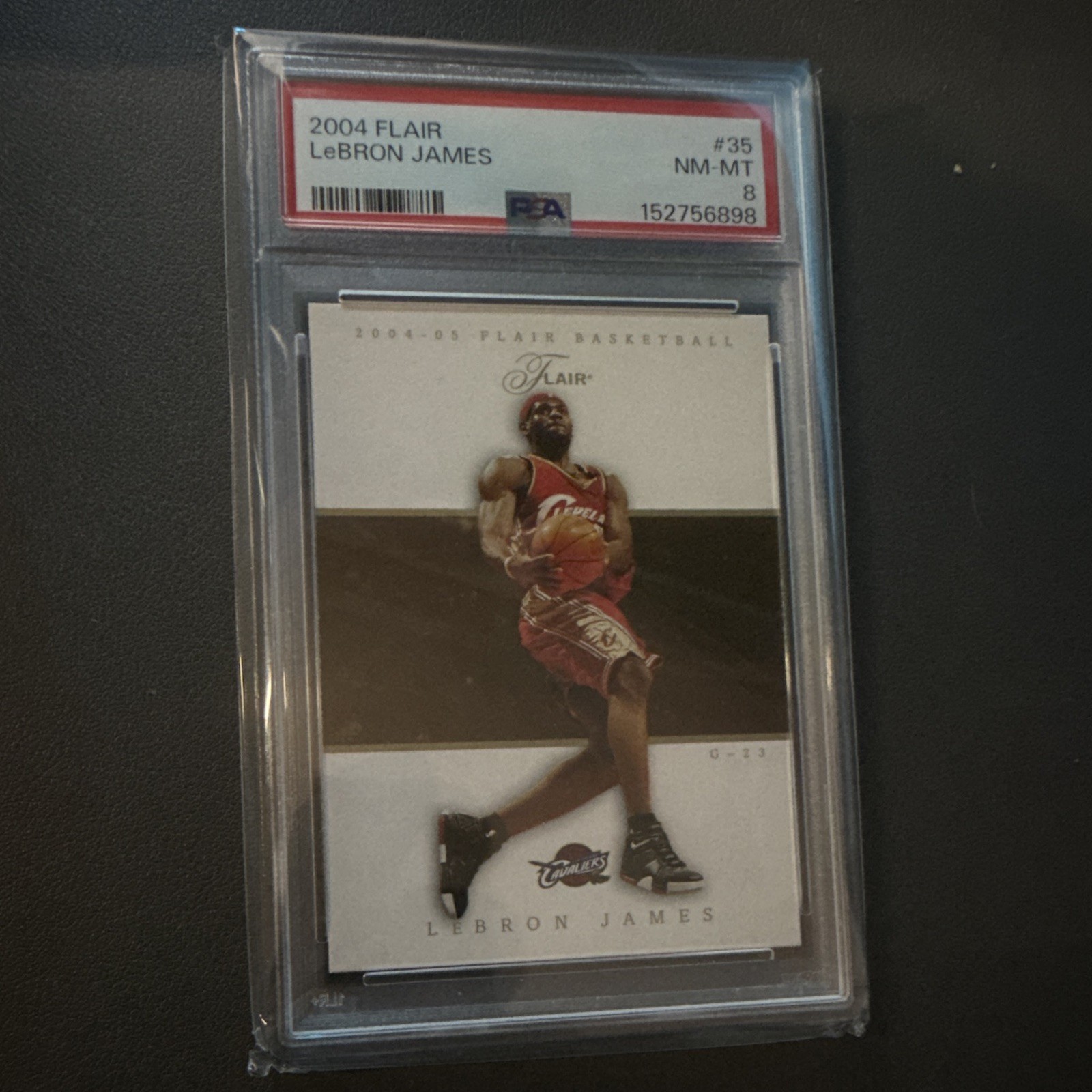 Fleer/SkyBox 2004-05 Flair LeBron James #35 Cavaliers PSA 8 Fleer/SkyBox 2004-05 Flair LeBron James #35 Cavaliers PSA 8