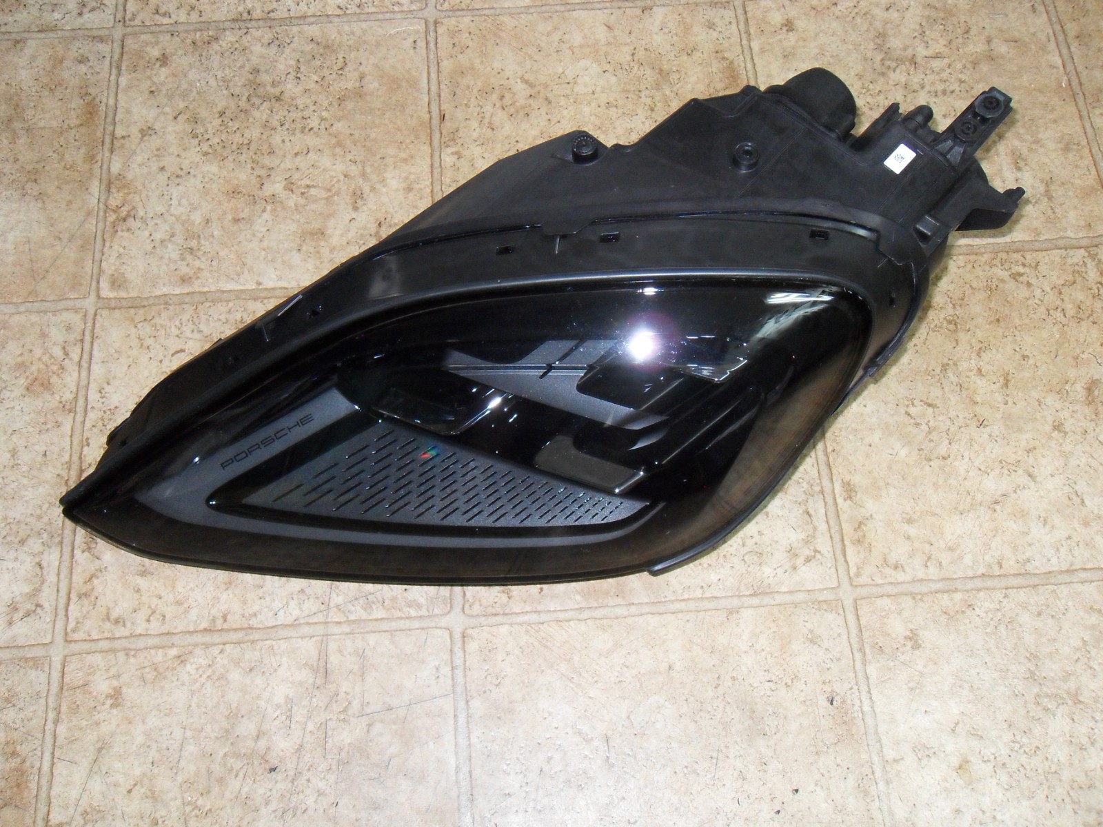 2024, 25, 26 Porsche Cayenne Left LED Headlight Lamp 9Y0.941.081.M
