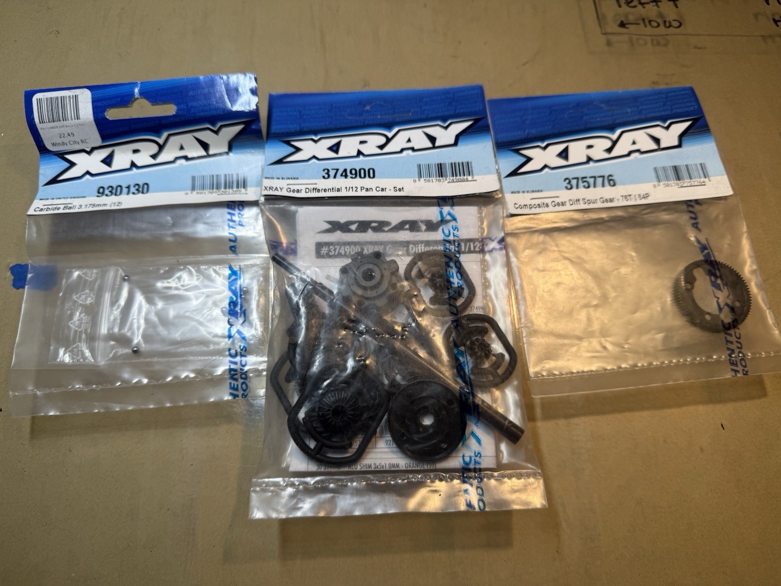 XRAY Gear Diff Set, Spur Gear, Carbide Ball 374900 375776 930130  [XRA374900]