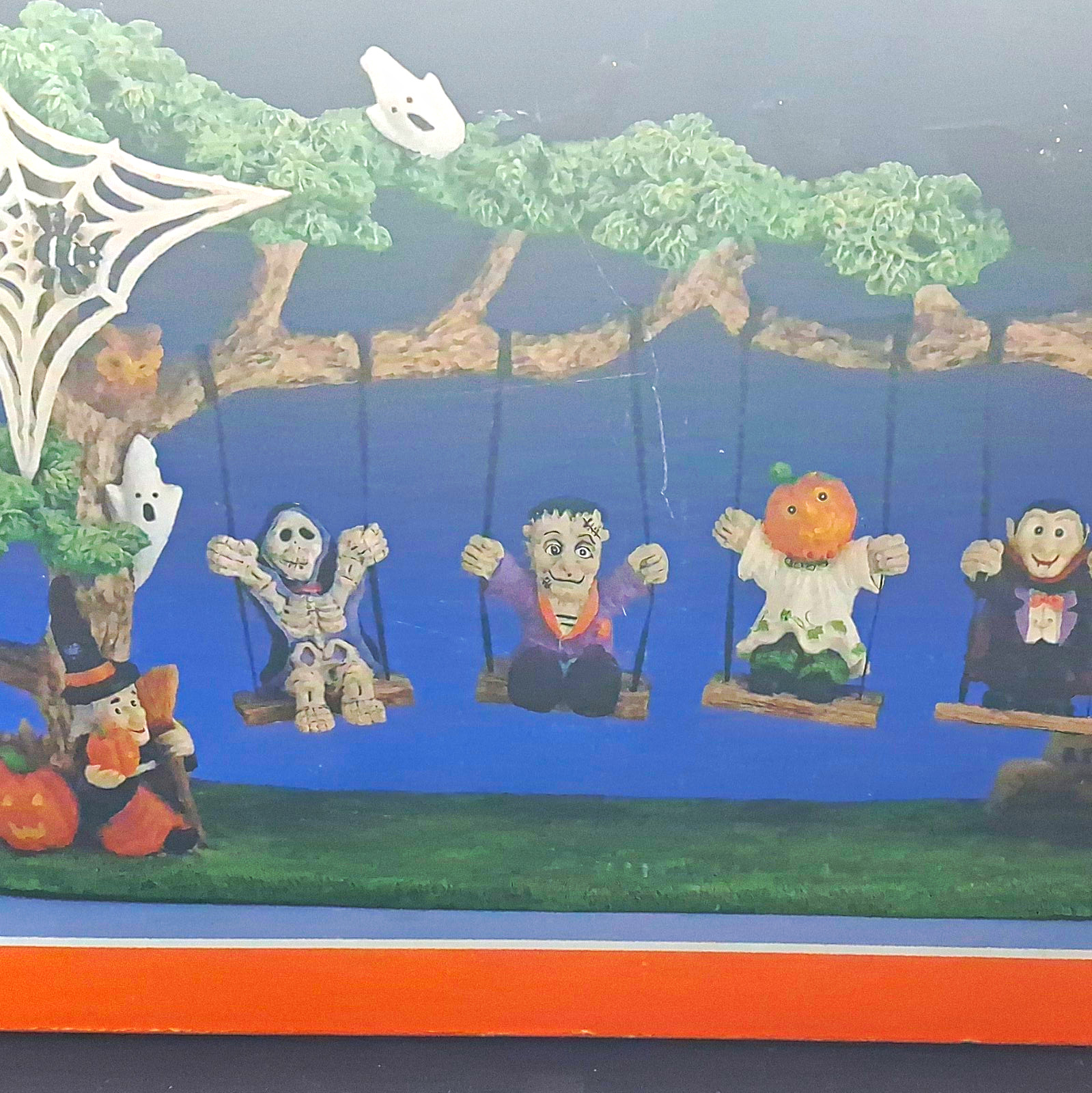 RARE Vintage Handpainted Halloween Swing  1999 Beistle Graveyard Ghouls (READ)