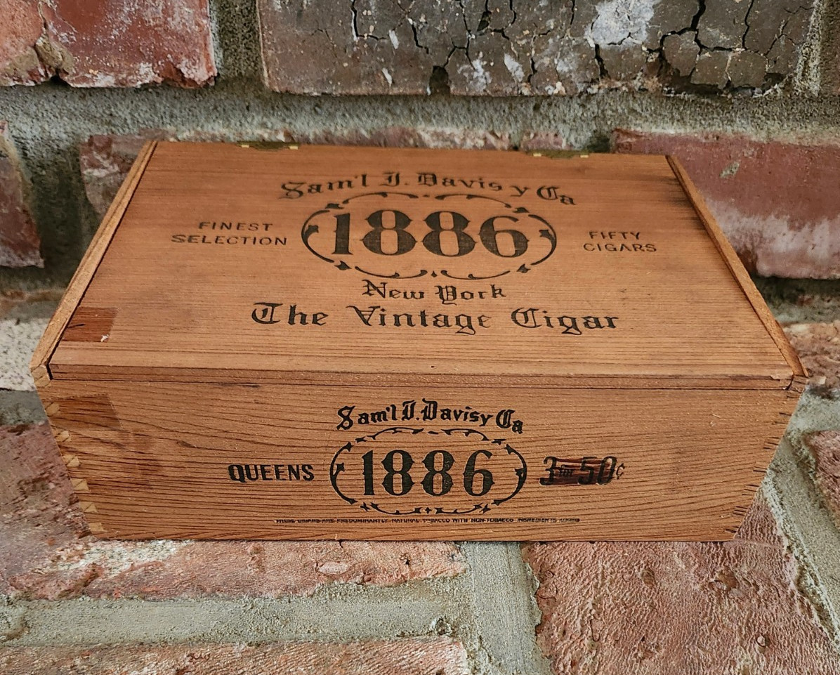 Vintage Sam'l J. Davis Cigar Box 1886 Solid Wood Finger Jointed Samuel Davis Vintage Sam'l J. Davis Cigar Box 1886 Solid Wood Finger Jointed Samuel Davis