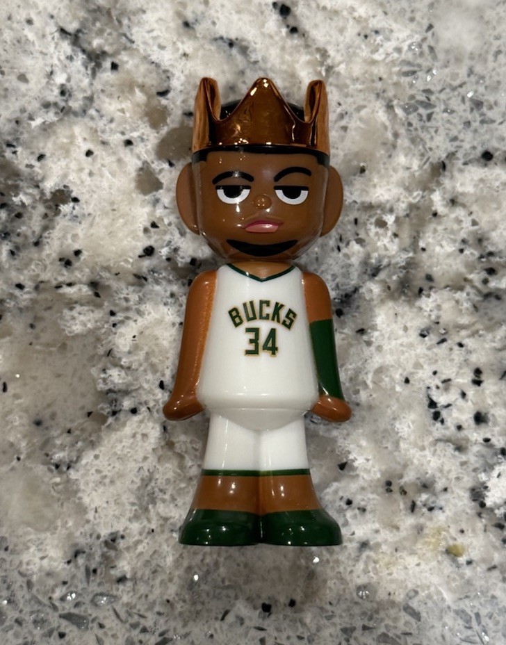 2025-26 Ghostwrite NBA Giannis Antetokounmpo Copper /80 SP Milwaukee Bucks 2025-26 Ghostwrite NBA Giannis Antetokounmpo Copper /80 SP Milwaukee Bucks