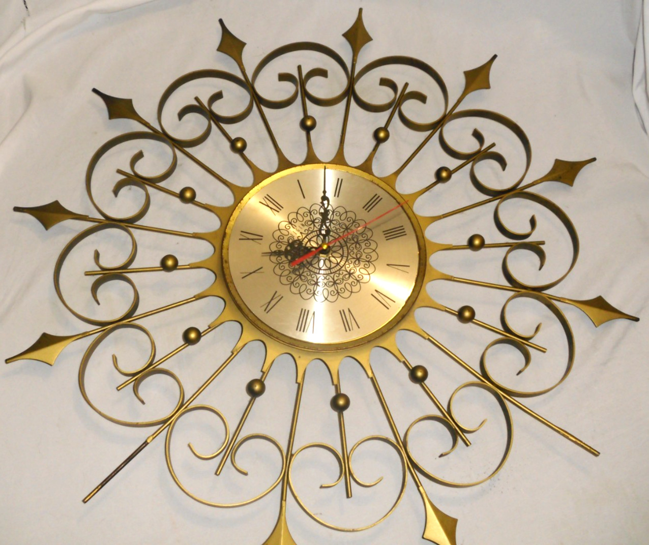 Vintage MCM Wrought Iron Metal Atomic Starburst Wall Clock 24
