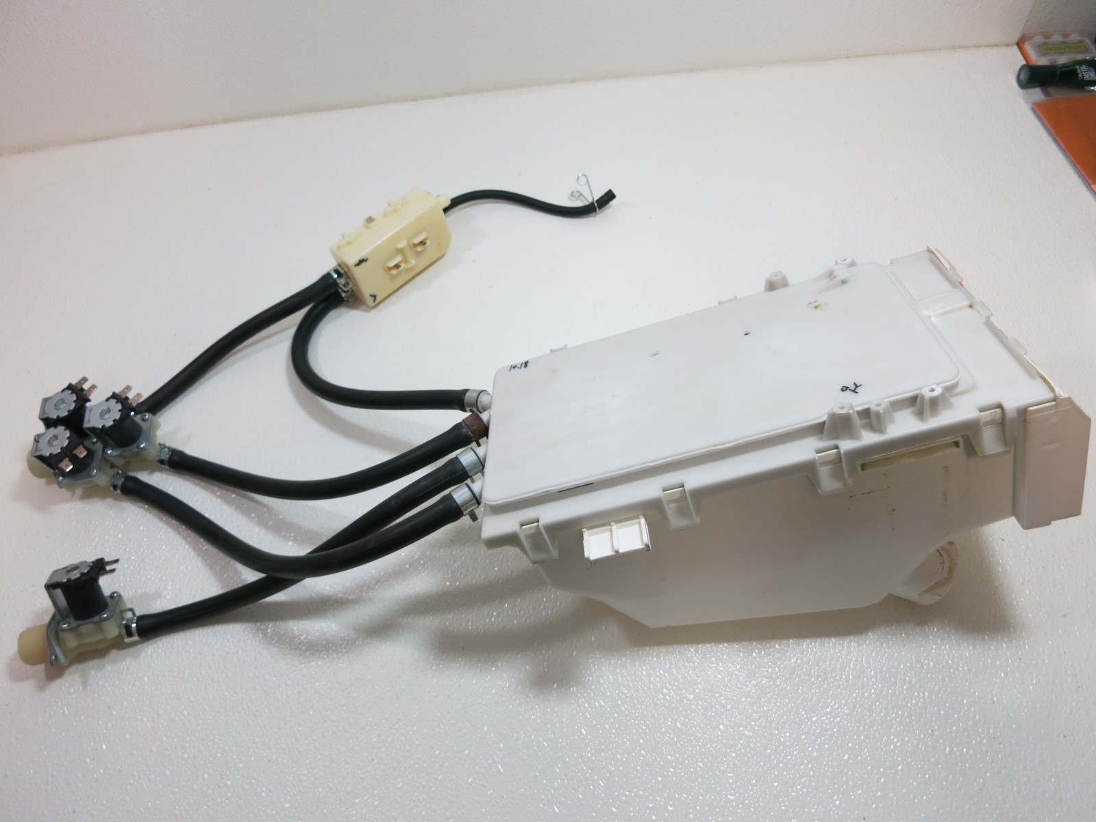 Samsung Front Load Washer Dispenser Housing Hoses w/ Valves DC61-01169A Tested