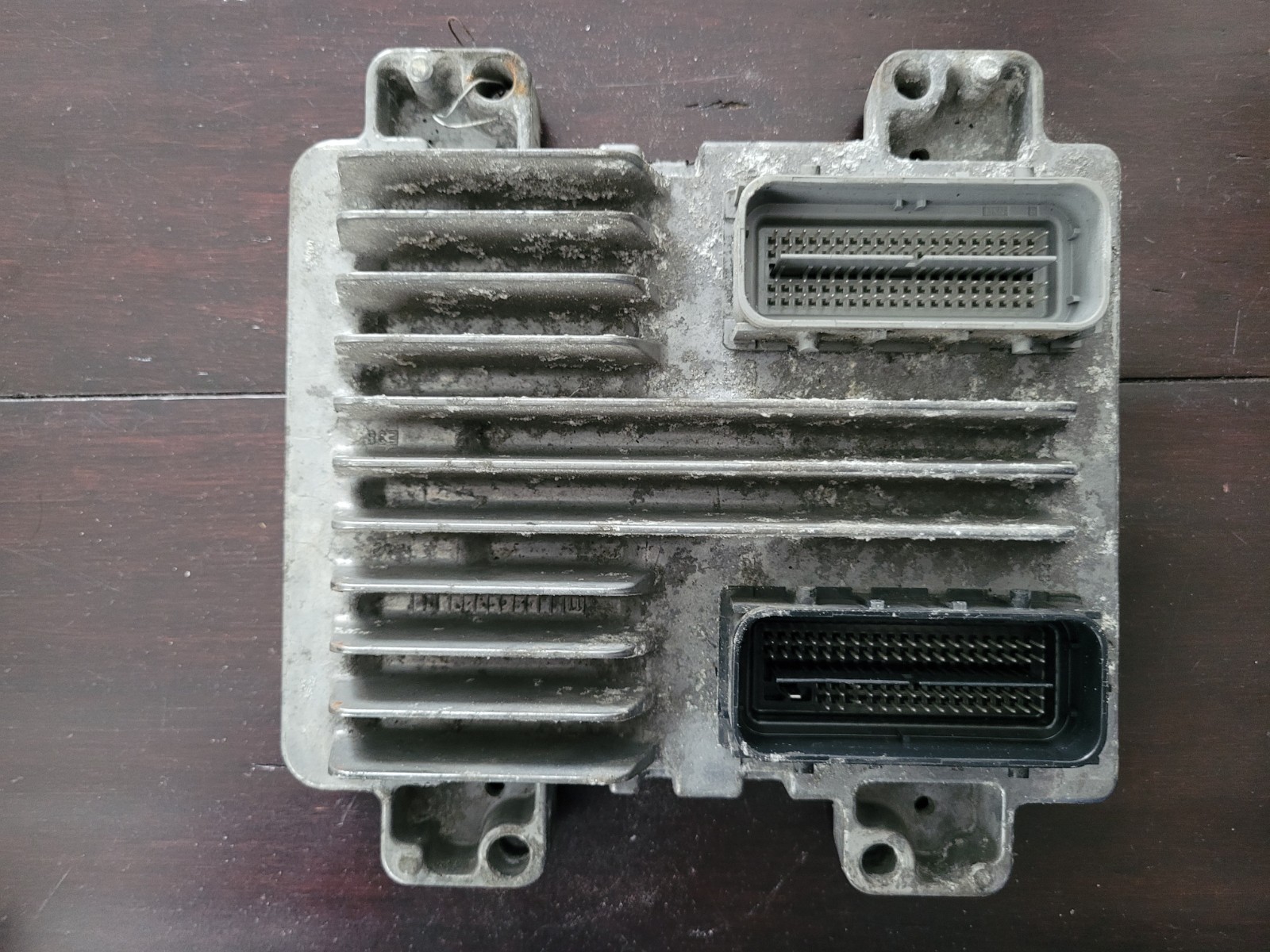 USED 2010-2013 Chevy Silverado/GMC Sierra Engine Control Module/ECU (12633238) USED 2010-2013 Chevy Silverado/GMC Sierra Engine Control Module/ECU (12633238)