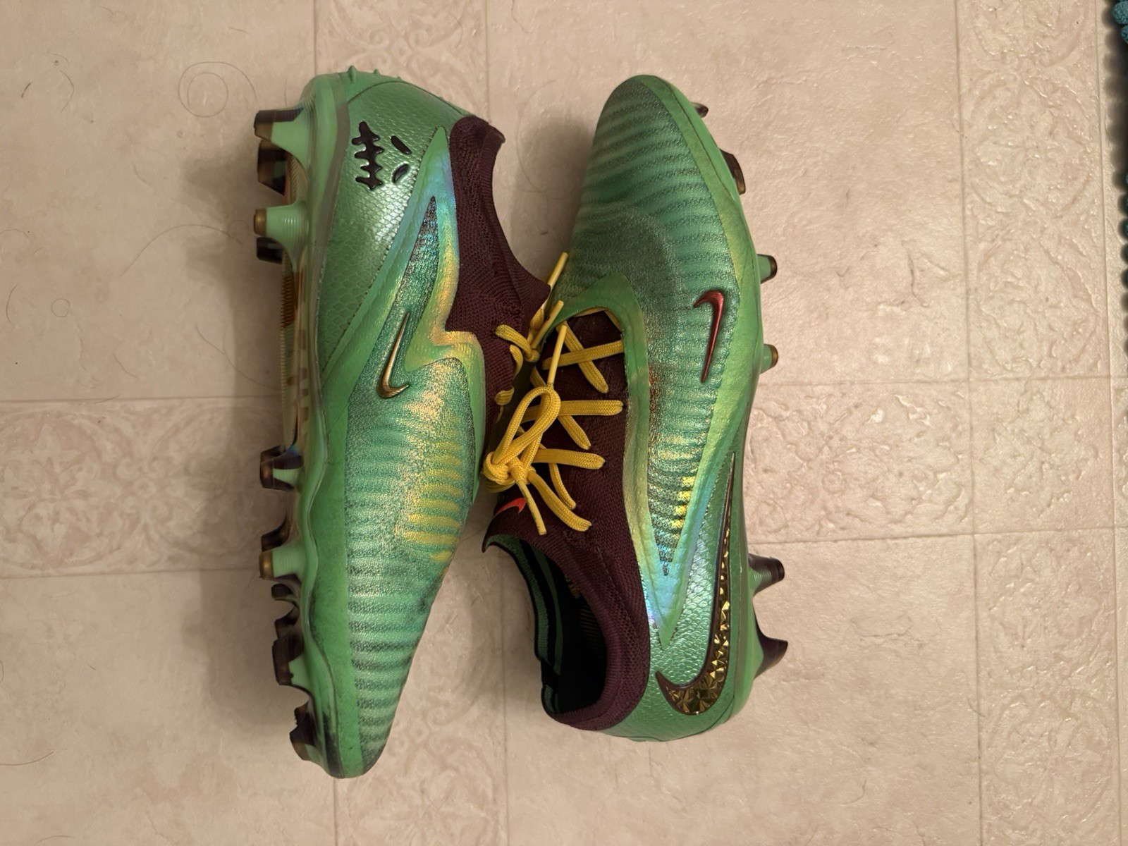 EXCELLENT CONDITION Nike Phantom 6 Low Elite FG SE Travis Scott Cactus Jack EXCELLENT CONDITION Nike Phantom 6 Low Elite FG SE Travis Scott Cactus Jack