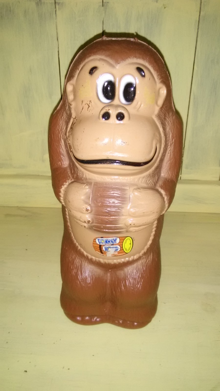 Vintage 1981 Donkey Kong Coin Bank Nintendo Plastic 10.5” A.J. Renzi - Authentic Vintage 1981 Donkey Kong Coin Bank Nintendo Plastic 10.5” A.J. Renzi - Authentic